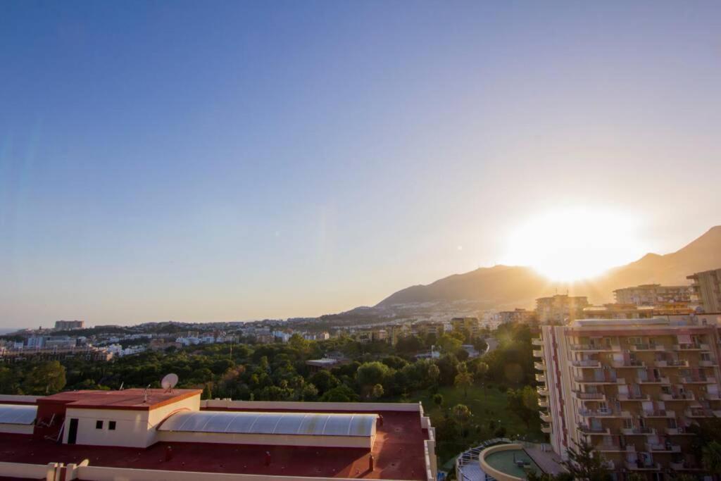 Benalmadena Estudio Jjupiter 250 M Del Mar Con Vistas Al Mar Piscinas Eksteriør billede