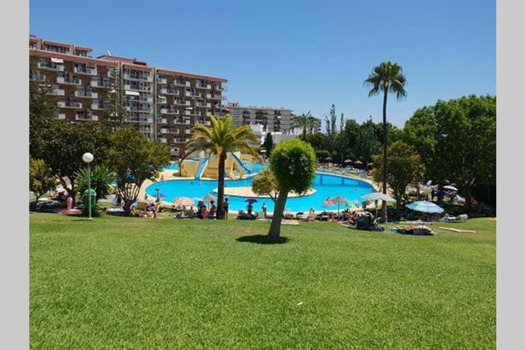 Benalmadena Estudio Jjupiter 250 M Del Mar Con Vistas Al Mar Piscinas Eksteriør billede